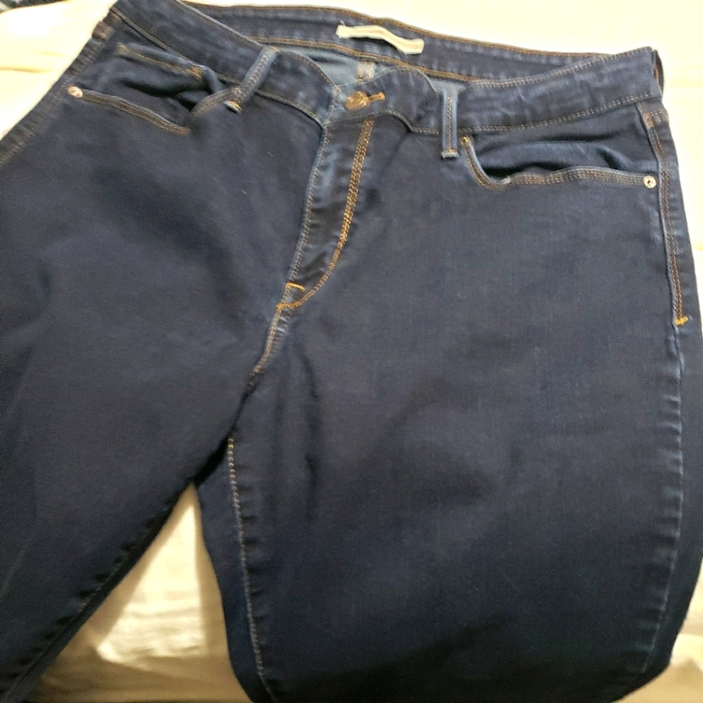 LEVI'S... Women's Dark Blue Jeans...SIZE:16 - Picture 8 of 11